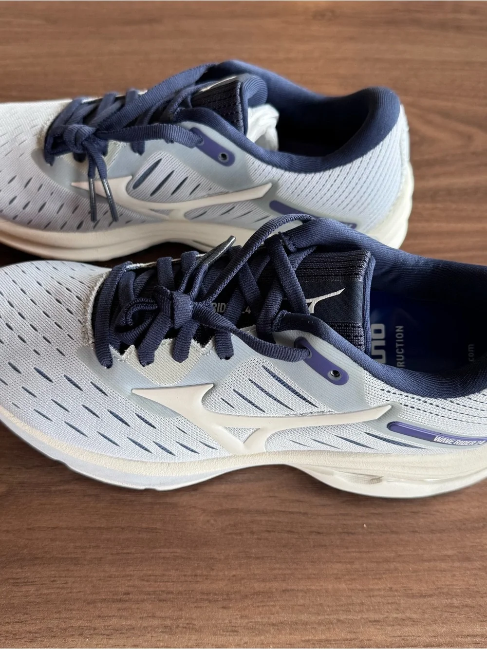 Mizuno Wave Rider 24 Women’s Running Shoes - Light Gray/Navy - Size 7